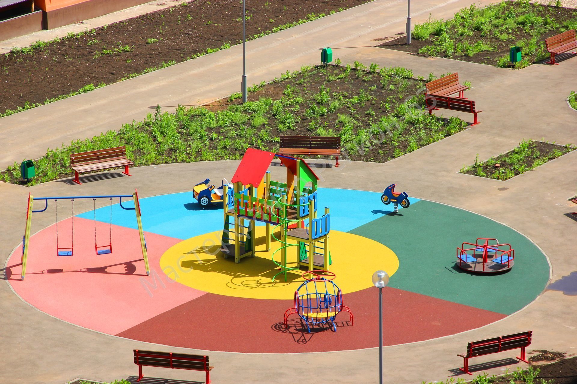 Монтаж малых архитектурных форм и детских площадок